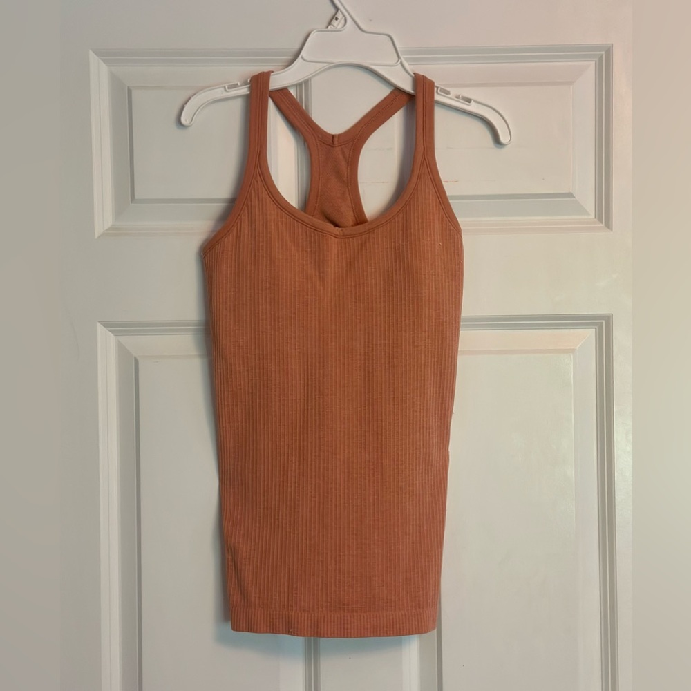 Lulu lemon ribbed tank top with a built in bra.